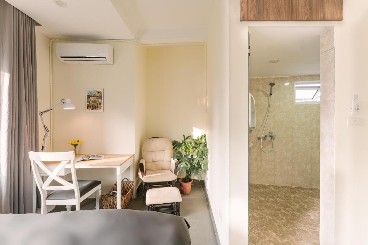 Delapong Homestay - 50M To Hoan Kiem Lake ハノイ市 エクステリア 写真