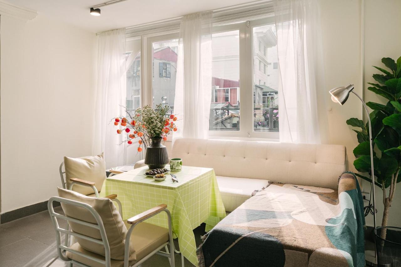 Delapong Homestay - 50M To Hoan Kiem Lake ハノイ市 エクステリア 写真
