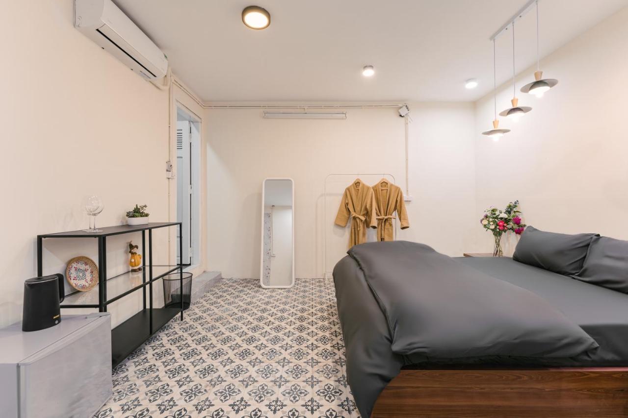 Delapong Homestay - 50M To Hoan Kiem Lake ハノイ市 エクステリア 写真