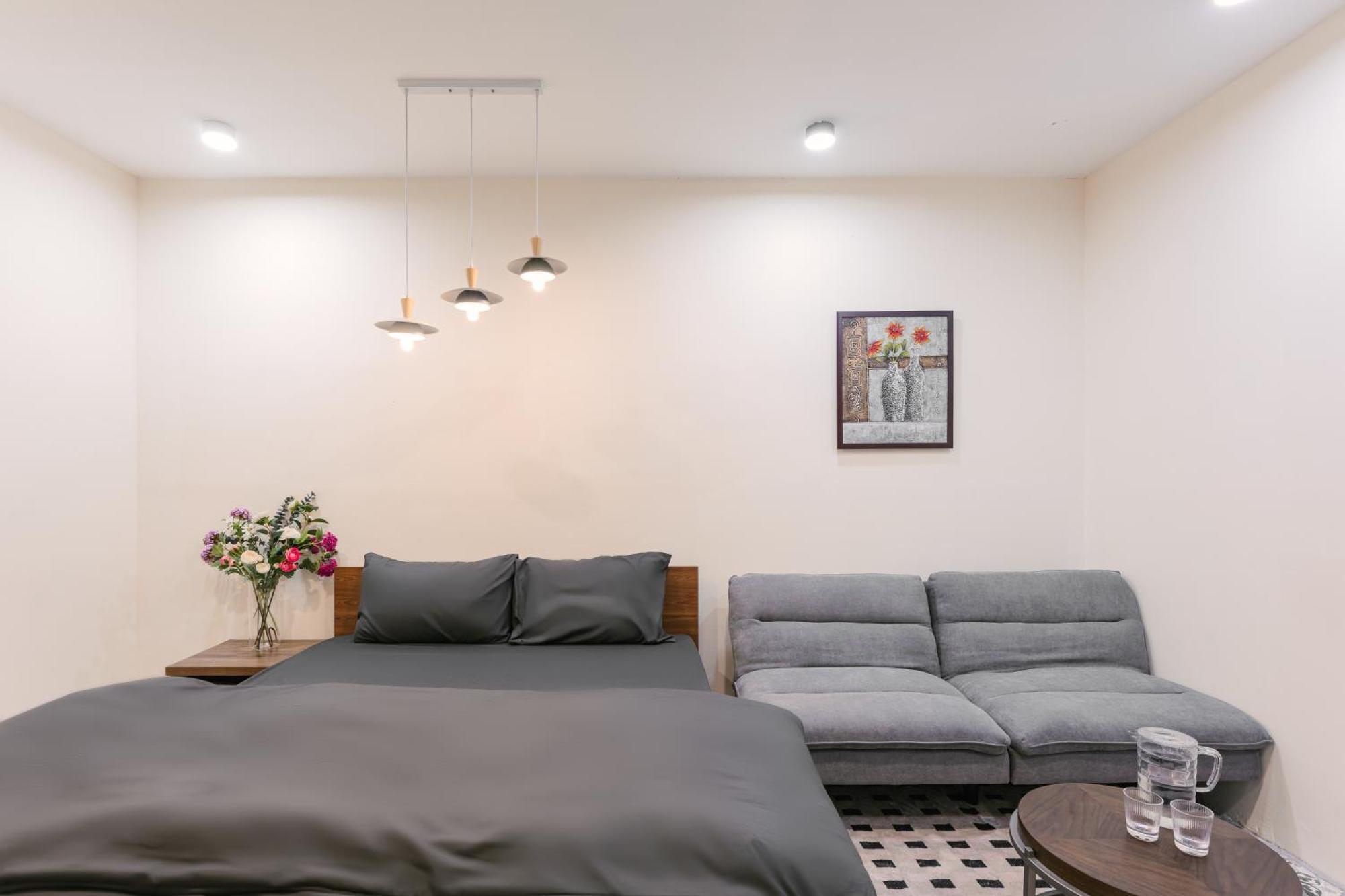 Delapong Homestay - 50M To Hoan Kiem Lake ハノイ市 エクステリア 写真