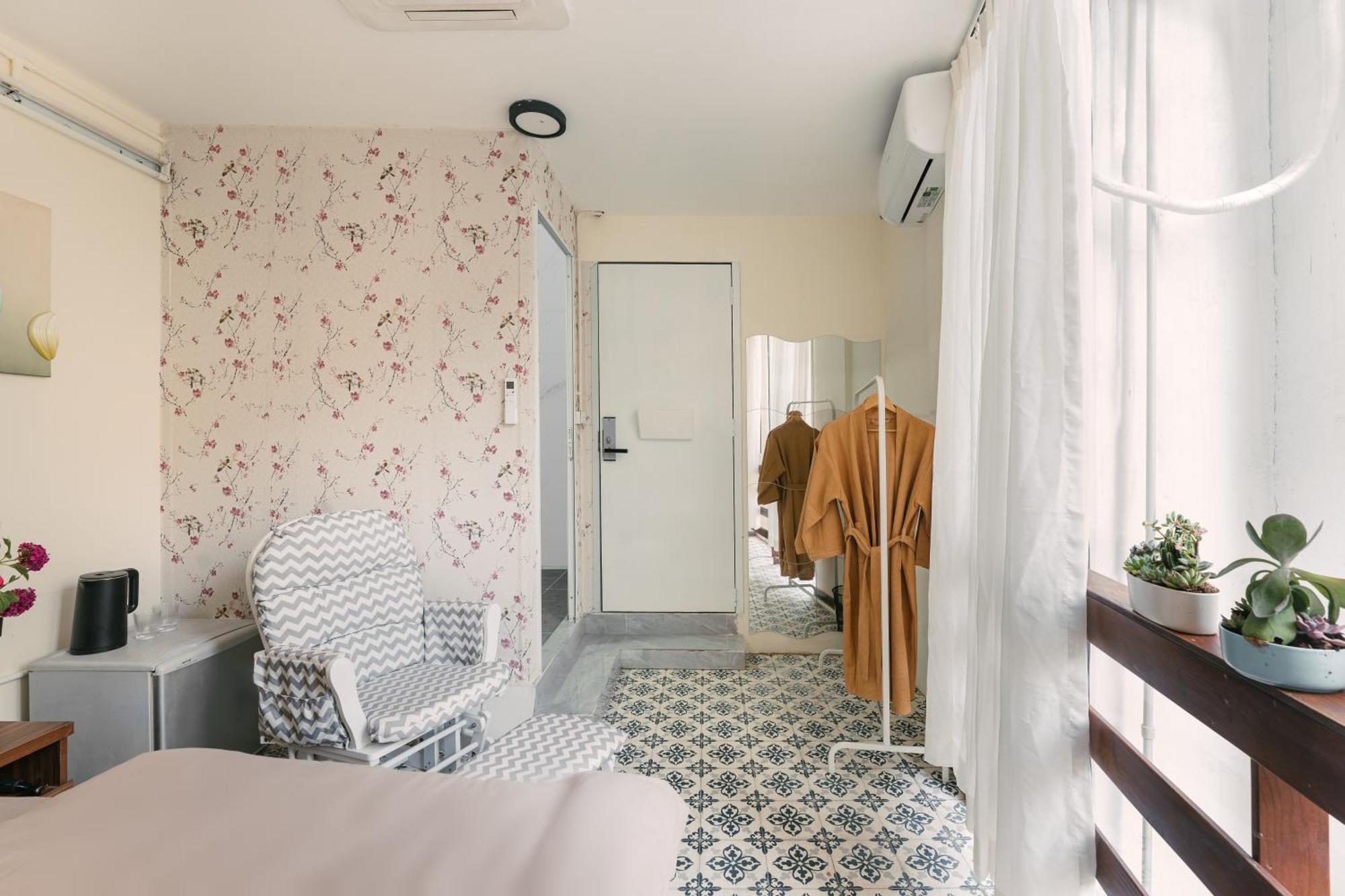 Delapong Homestay - 50M To Hoan Kiem Lake ハノイ市 エクステリア 写真